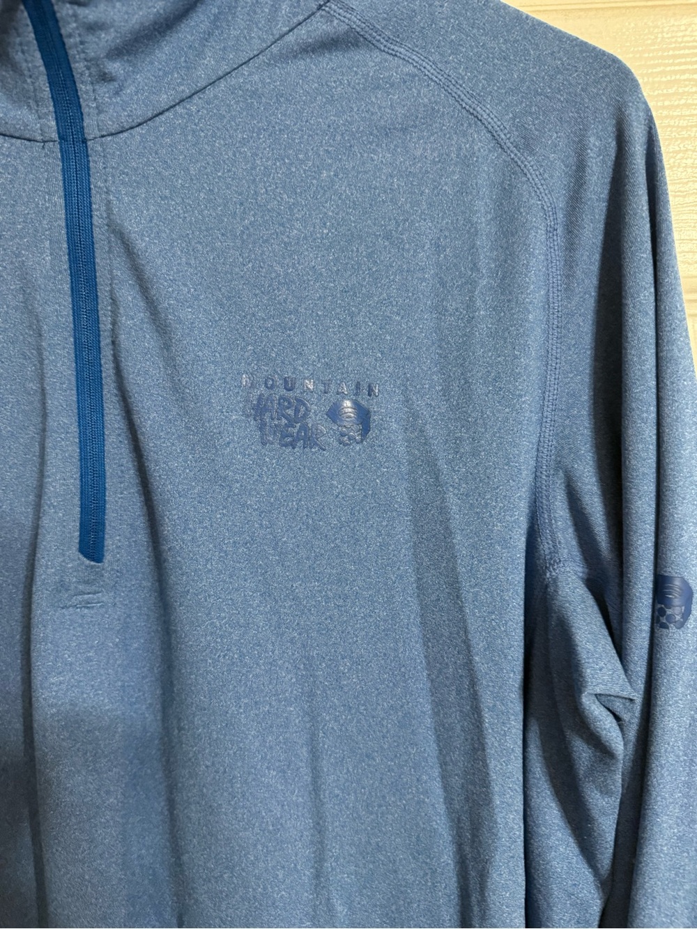 Mountain Hardwear Heathered Blue Quarter-Zip Pullover